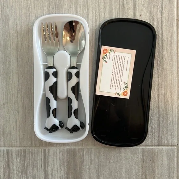 Kids plasticware, plates, forks, spoons. Construction, Cars, Paw Patrol - Picture 11 of 11